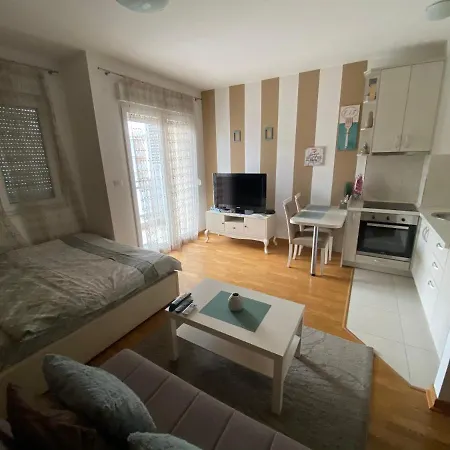Apartament Urban Compass City Kvart *